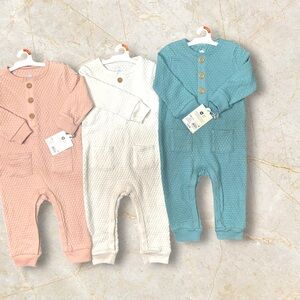 ⭐️   Cozy Quilted Baby Jumpsuits in Pink, Cream, and Blue
⭐️ Set of 3 Jumpers